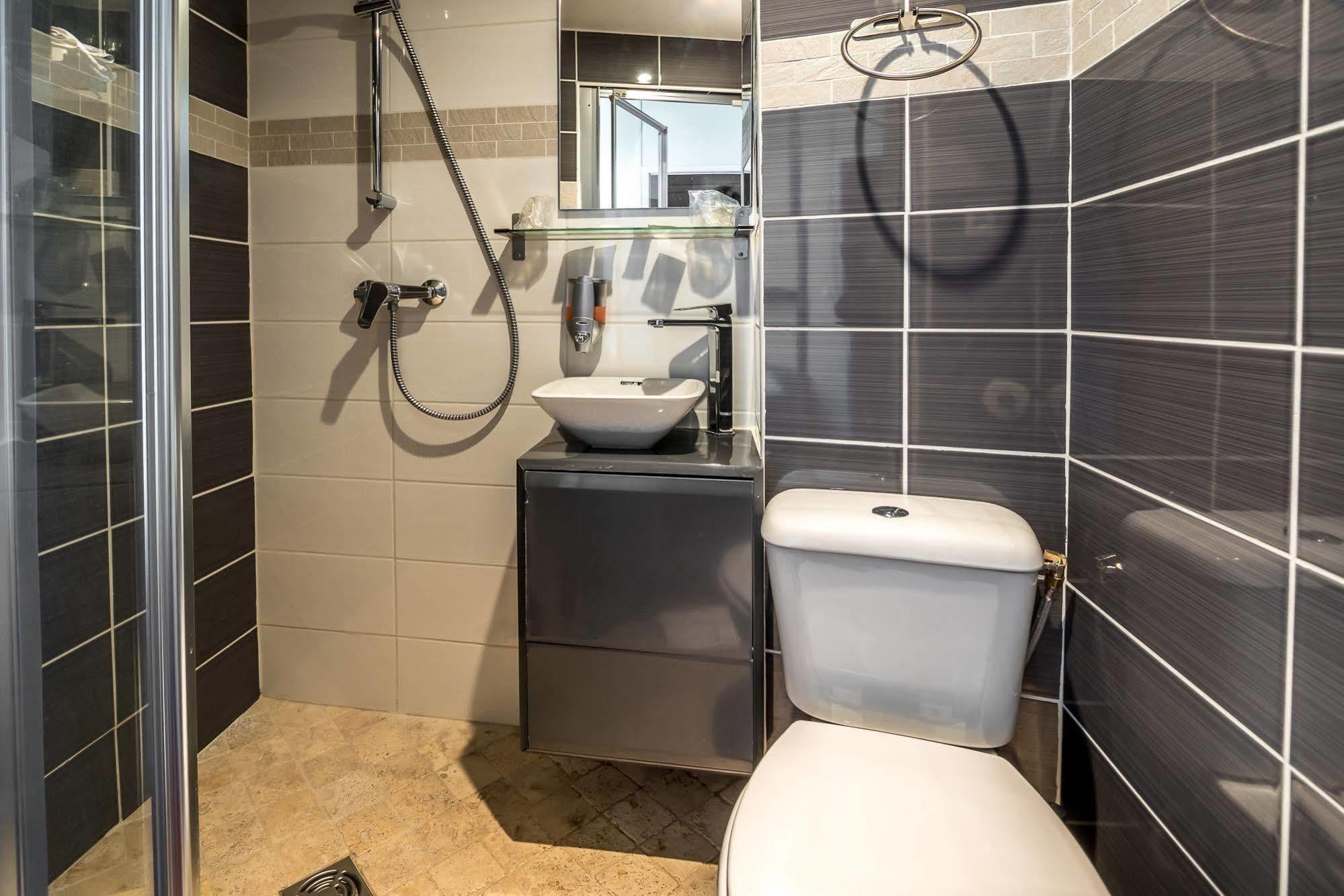 Hotel Des Moulins Allauch Ngoại thất bức ảnh